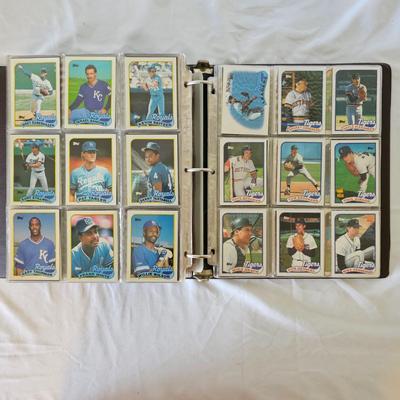 1987, 1988, 1989 Topps Baseball Cards in Binders (BO-JS)