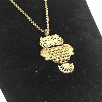 Gold toned owl necklace