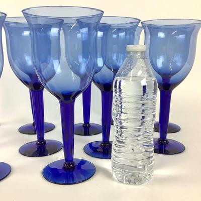 252 Set of Twelve Blue Glass Stemware Goblets 10