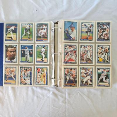 1990, 1991, 1992 Topps Baseball Cards in Binders ( BO-JS)
