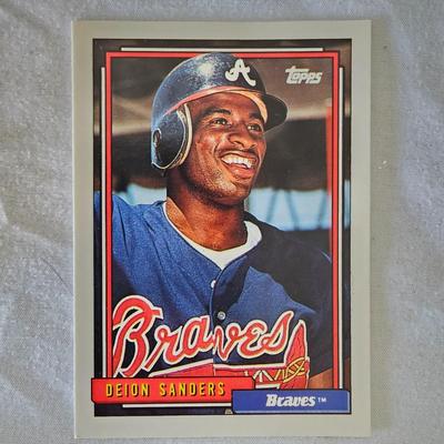 1990, 1991, 1992 Topps Baseball Cards in Binders ( BO-JS)