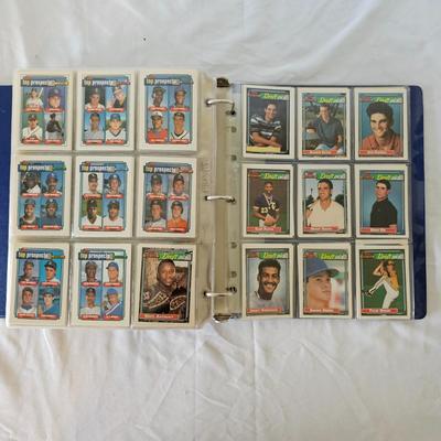 1990, 1991, 1992 Topps Baseball Cards in Binders ( BO-JS)