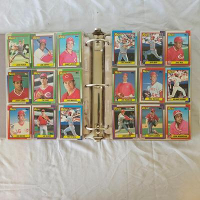1990, 1991, 1992 Topps Baseball Cards in Binders ( BO-JS)
