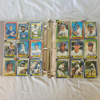 1990, 1991, 1992 Topps Baseball Cards in Binders ( BO-JS)