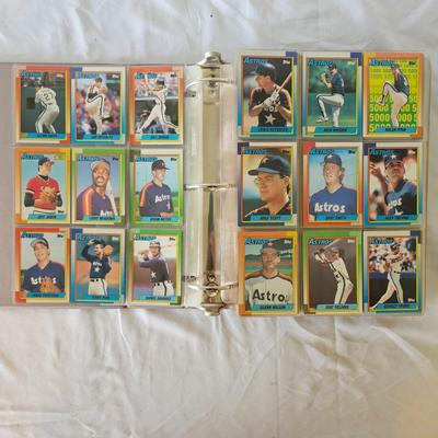 1990, 1991, 1992 Topps Baseball Cards in Binders ( BO-JS)