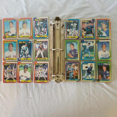 1990, 1991, 1992 Topps Baseball Cards in Binders ( BO-JS)