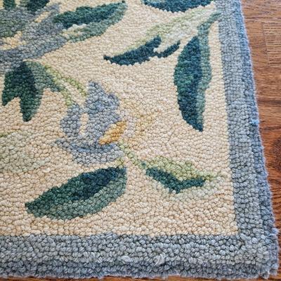 Floral Vanity Stool and Rug (DR-DW)