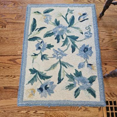 Floral Vanity Stool and Rug (DR-DW)