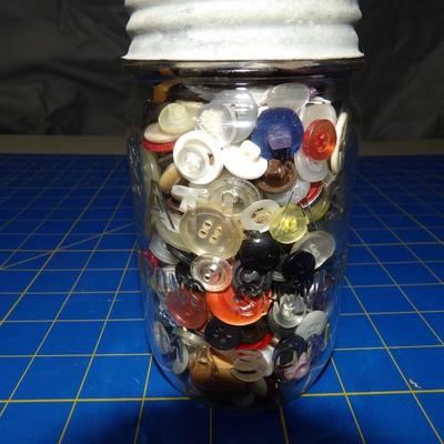 Lot2-Atlas Jar with Vintage Buttons