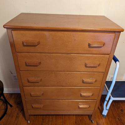 Solid Maple 5 Drawer Dresser With Wheels