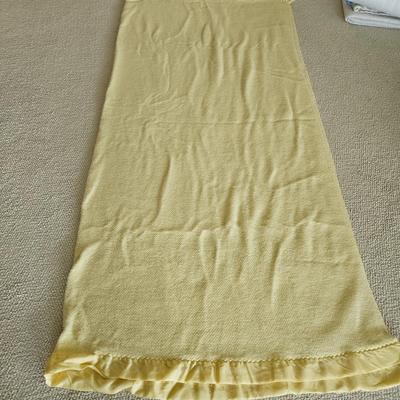 Five Assorted Blankets (LR-DW)