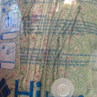 Queen Comforter With 2 Shams