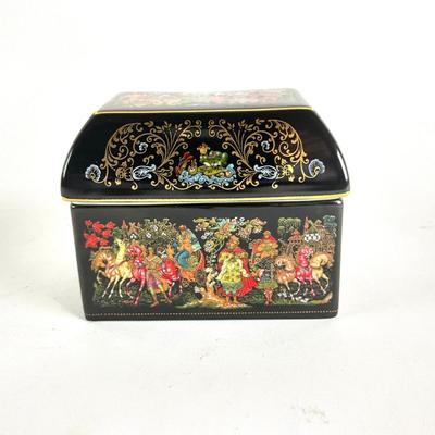 269 Hand Painted Russian Porcelain Lidded Box by Roman Belousov for Palekh