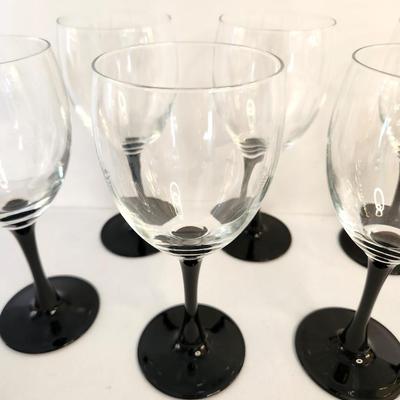 Lot #66 Lot of 7 Contemporary Wine Goblets - Black/Clear - 7.5