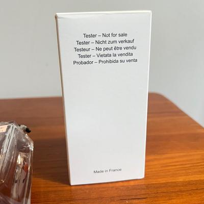 Gucci DISCONTINUED Flora Gorgeous Gardenia 3.3oz Eau De Toilette Women's Spray