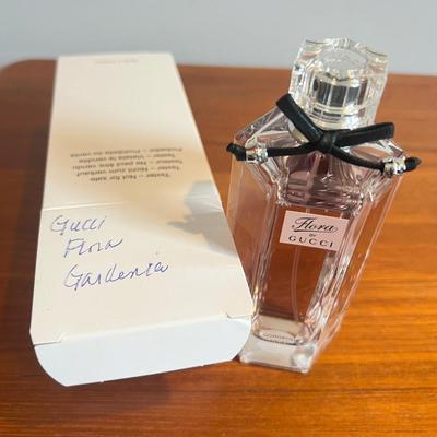 Gucci DISCONTINUED Flora Gorgeous Gardenia 3.3oz Eau De Toilette Women's Spray