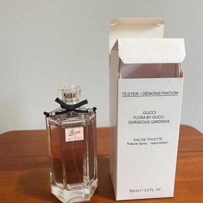 Gucci DISCONTINUED Flora Gorgeous Gardenia 3.3oz Eau De Toilette Women's Spray