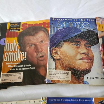 Mega Assortment of Sports Illustrated Issues From 1980's to 2011 (BO-JS)
