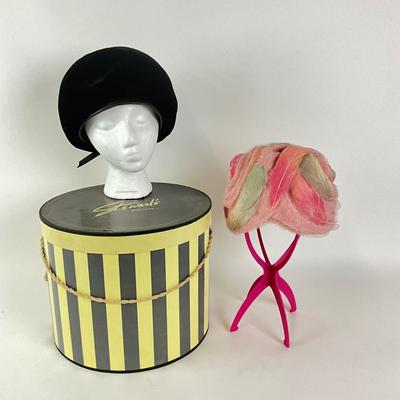 753 Christian Dior Pink Feather & Black Hat