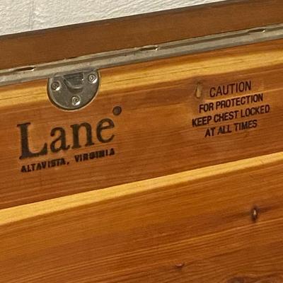 Vintage Lane Cedar Hope Chest