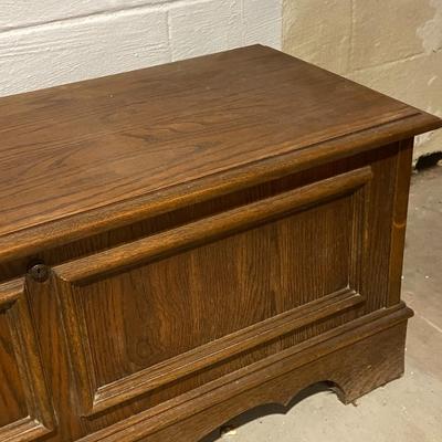 Vintage Lane Cedar Hope Chest