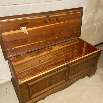 Vintage Lane Cedar Hope Chest