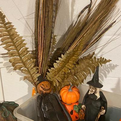 Lot of Halloween/Autumn Smalls Decor