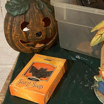 Lot of Halloween/Autumn Smalls Decor