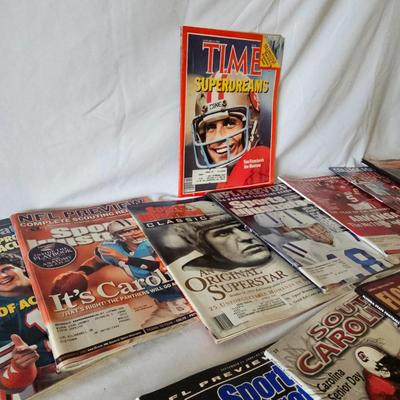 NFL & College Football Magazines, Programs & More (BO-JS)