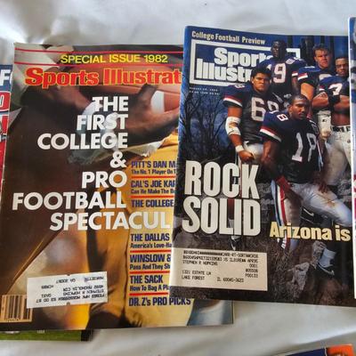 NFL & College Football Magazines, Programs & More (BO-JS)