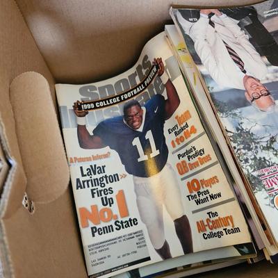 NFL & College Football Magazines, Programs & More (BO-JS)