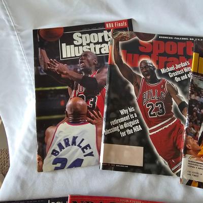 Past Sports Illustrated Basketball Issues & More. (BO-JS)