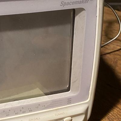 Vintage GE 05GP008 Spacemaker CRT Television LIKE NEW