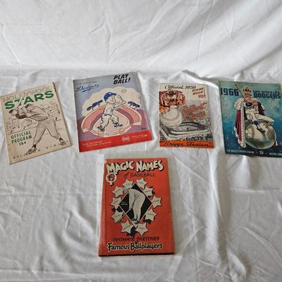 Sports Illustrated Baseball Special Issues & More (BO-JS)