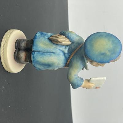 Goebel Hummel Figurine "Postman" #119