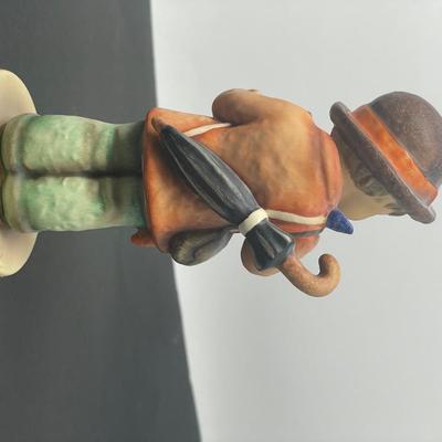 Vintage Hummel Figurine “Little Fiddler” 2/0 #996