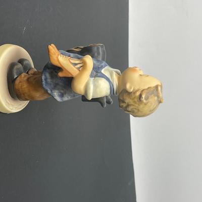 Goebel Hummel Figurine "Boots" 143/0