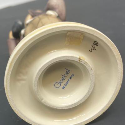 VINTAGE Goebel Hummel HELLO Figurine