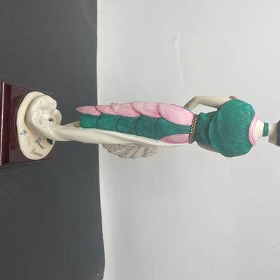 Giuseppe Armani figurine / Lady with fan