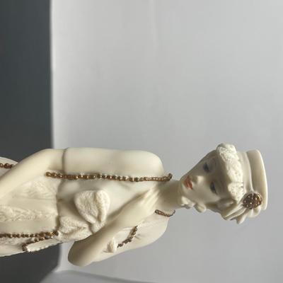 Giuseppe Armani LADY WITH NECKLACE Figurine 9" H