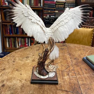 Giuseppe Armani Figurine Statue - Eagle (Needs Repair)