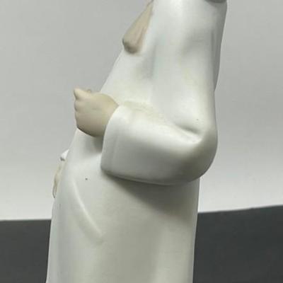 Lladro bisque SHEPHERD GIRL with  basket