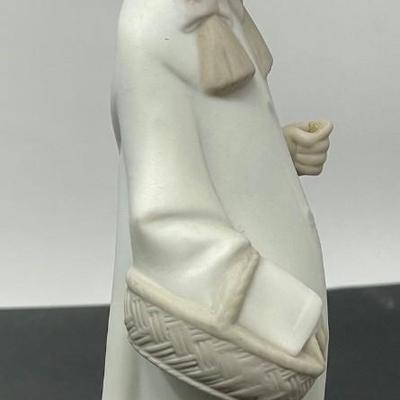 Lladro bisque SHEPHERD GIRL with  basket