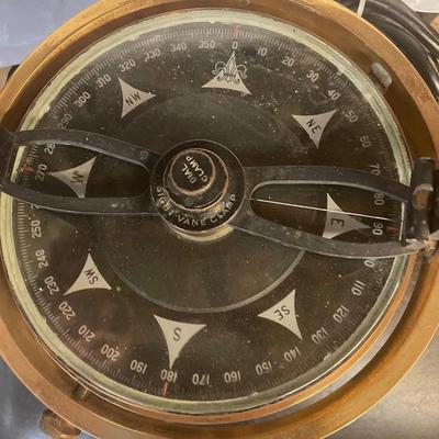 Compass/ World War 11 U.S  Navy Marine PELORUS BEARING COMPASS