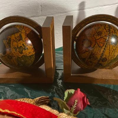 Lot of Vintage Collectibles and Home Decor