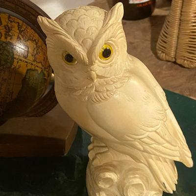 Lot of Vintage Collectibles and Home Decor