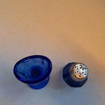 2 pc Cobalt blue Shaker & eye wash