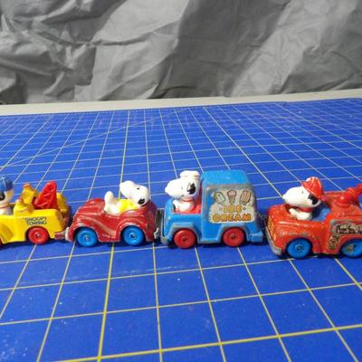 8 Looney Toons and Snoopy Cars
