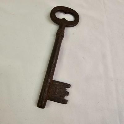 Vintage Metal Decor Items (BS-JS)