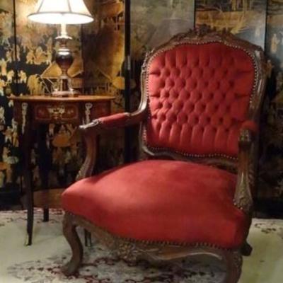LOT 106A: LOUIS XV STYLE ARMCHAIR, RED VELVET UPHOLSTERY WITH TUFTED BACK